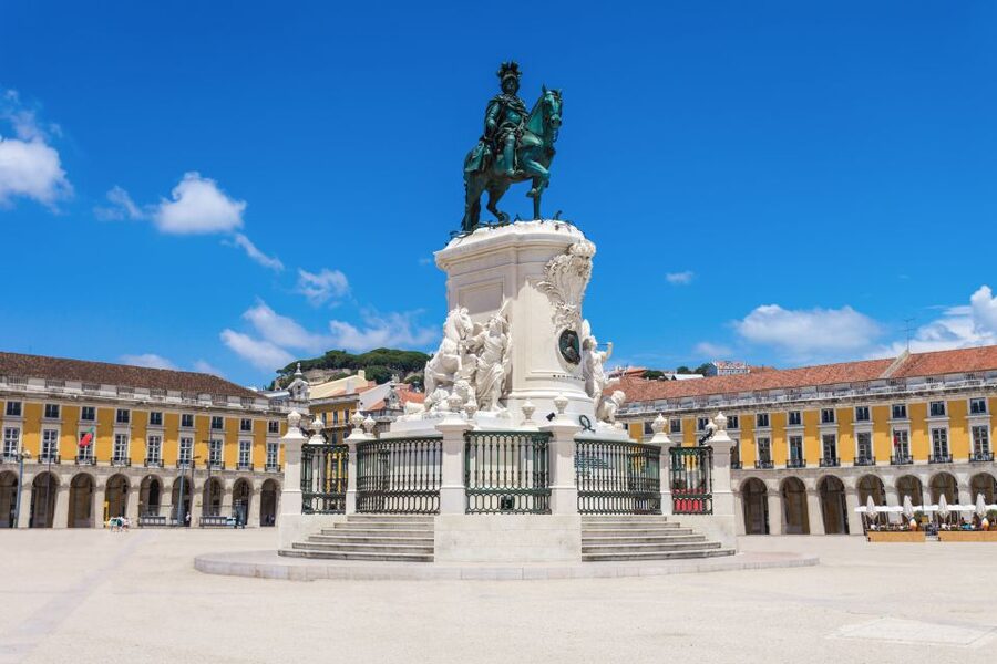 Lisbon: 3-in-1 Hop-On Hop-Off Bus and Tram Tours - Audio commentary, comfort, and the practical details