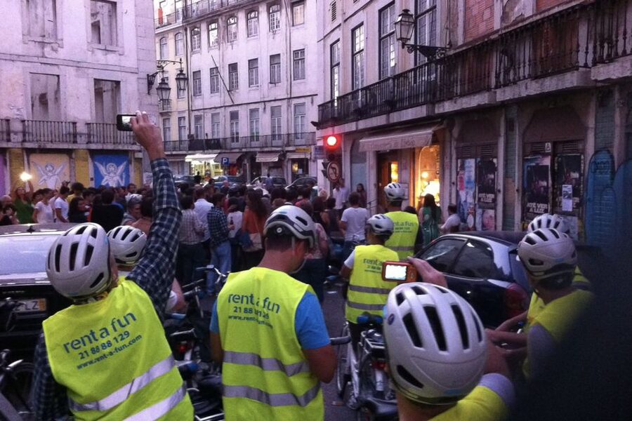 Lisbon: 7 Hills Half-Day Electric Bike Tour - Feira da Ladra and the Panteão Nacional