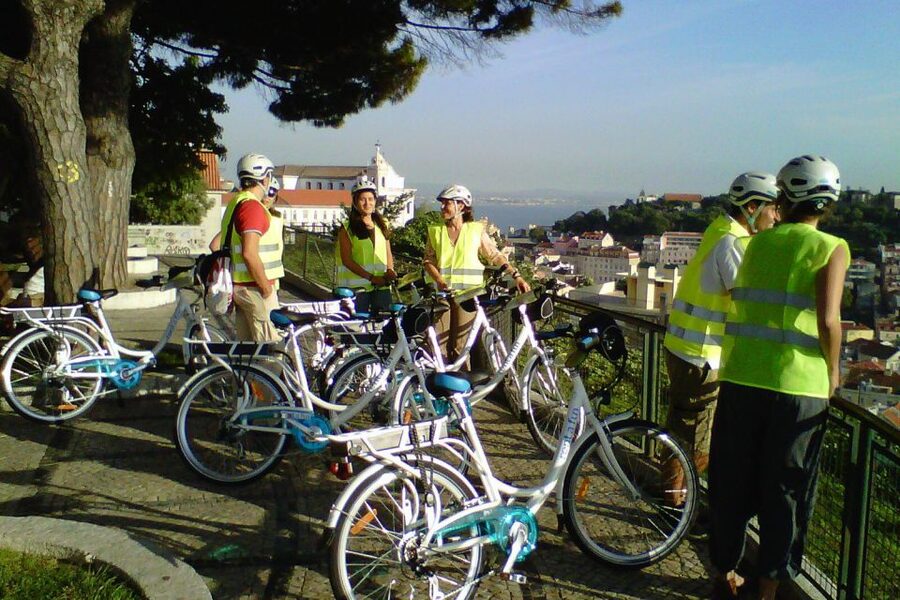 Lisbon: 7 Hills Half-Day Electric Bike Tour - Starting in Alfama beside the harbor