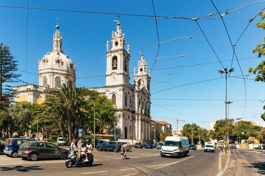 Lisbon: 72/96-Hour Hop-On Hop-Off Bus, Tram & Boat Ticket - Audio guides, comfort, and daily timing