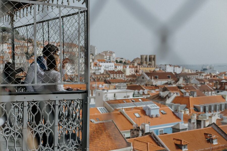 Lisbon: Alfama, Bairro Alto and Downtown Walking Tour - Key points at a glance