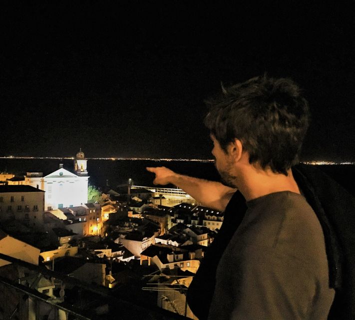 Lisbon: Alfama Tour and Live Fado with Traditional Dinner - Mouraria: Lisbon’s Moorish quarter and Fado’s roots