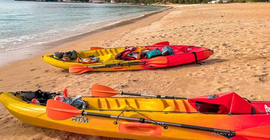 Lisbon: Arrábida Kayak and Coasteering Adventure Tour - The day in brief