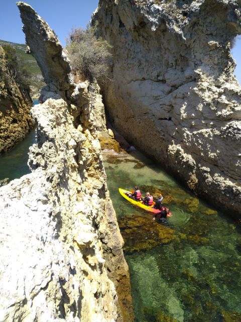 Lisbon: Arrábida Kayak and Coasteering Adventure Tour - The mountain viewpoint before returning to Lisbon