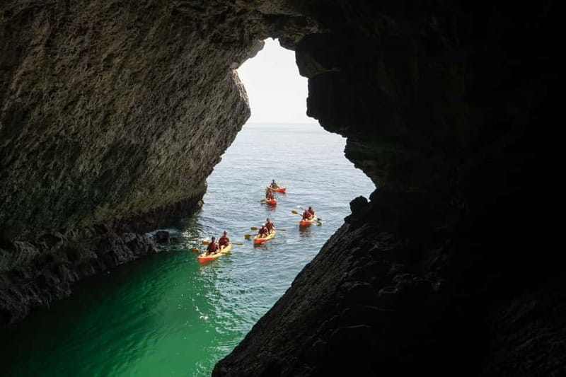 Lisbon: Arrabida Park Kayak Tour with Beach Picnic - Safety first at Sesimbra