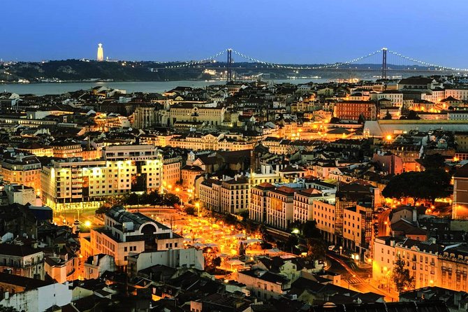 Lisbon: Authentic Fado Show, Dinner and Night Tour - What dinner and drinks add to the evening