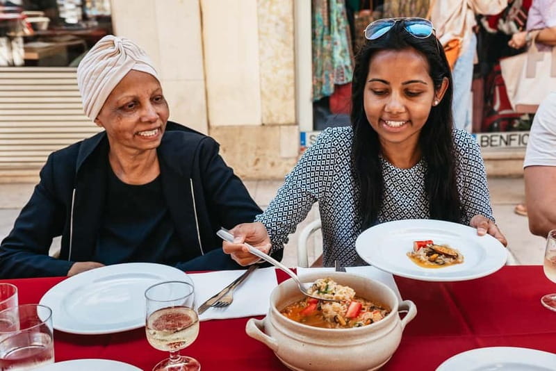 Lisbon: Baixa District Food Tour with Dinner and Drinks - Finishing near Rua Augusta
