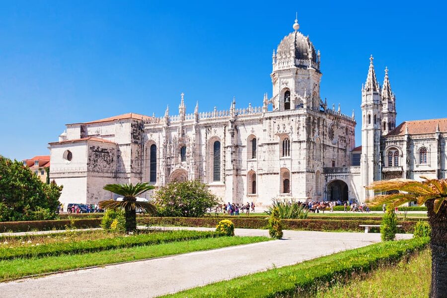 Lisbon: Belem Tour with Pastéis at Jerónimos Monastery - Rua da Praia do Bom Sucesso and modern Belém