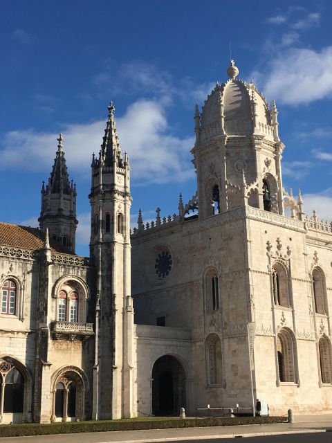 Lisbon: Belem Walking Tour with Jeronimos Monastery Ticket - Why Belém deserves a dedicated morning
