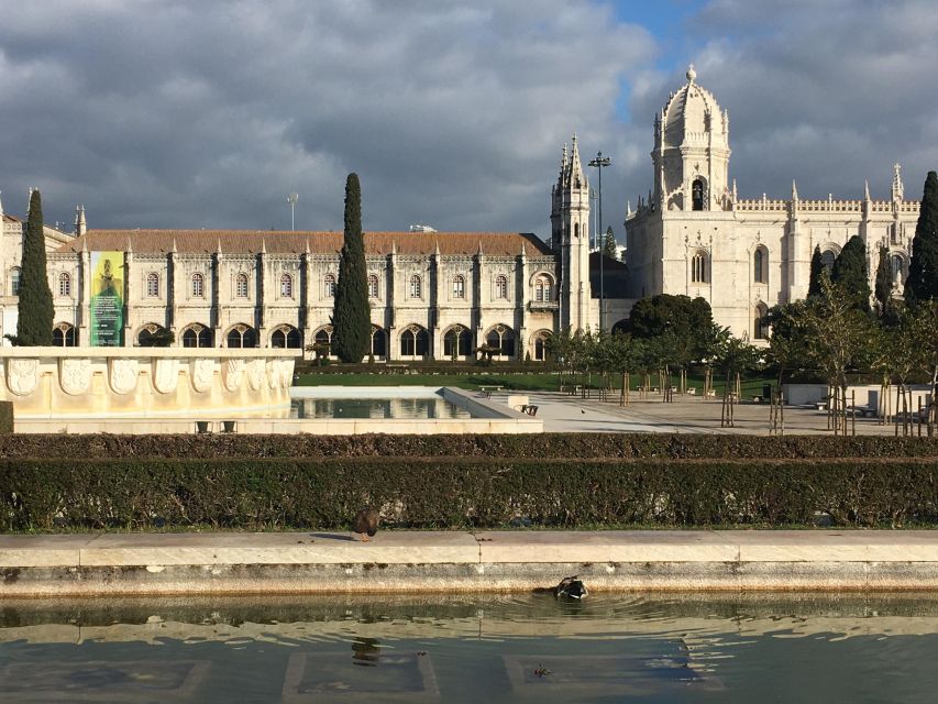 Lisbon: Belem Walking Tour with Jeronimos Monastery Ticket - Walking beside the Tagus to the Monument to the Discoveries