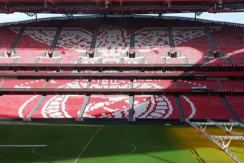Lisbon: Benfica Luz Stadium Tour with Souvenir Scarf - Starting at Door 17 beside Eusébio
