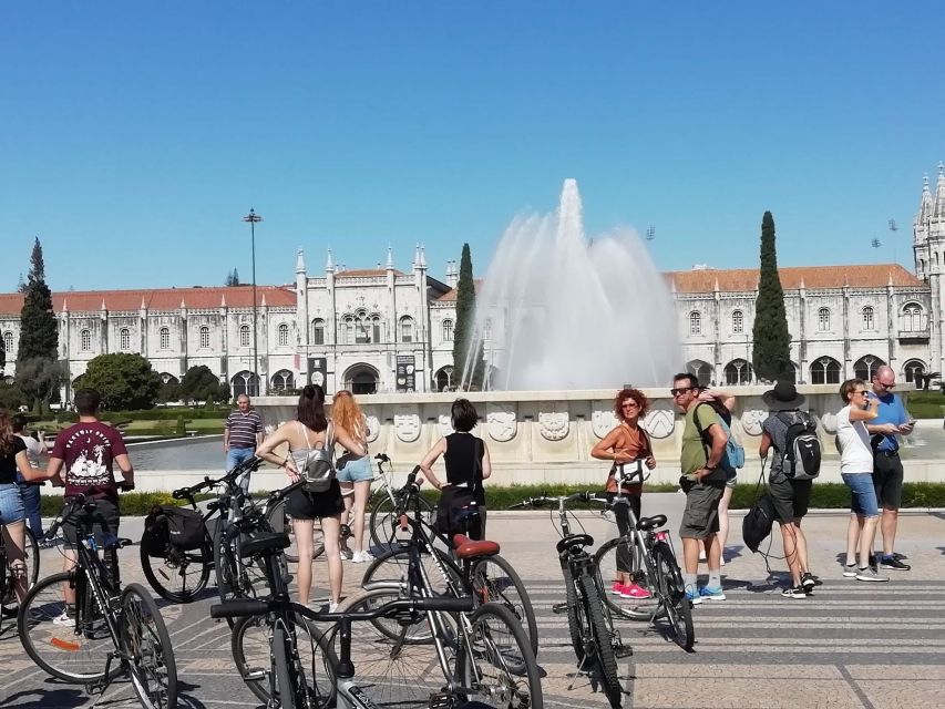 Lisbon: Bike Tour From City Center to Belem - Starting near Santa Apolónia and getting your bearings