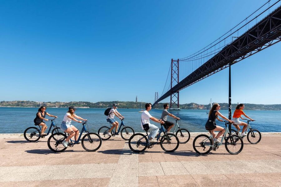 Lisbon Bike Tour: Langs de rivier van Belém naar Lissabon - Key points before you book