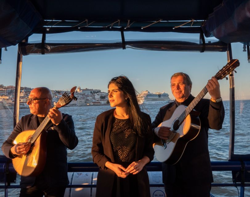 Lisbon: Boat Cruise with Live Fado Performance and a Drink - What the Fado performance feels like onboard