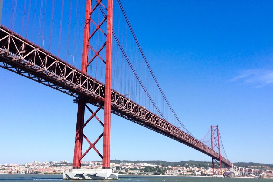 Lisbon: Boat Tour Ticket and Hop-on Hop-off 48-Hour Bus. - Should you book the Yellow Bus and Yellow Boat pass?