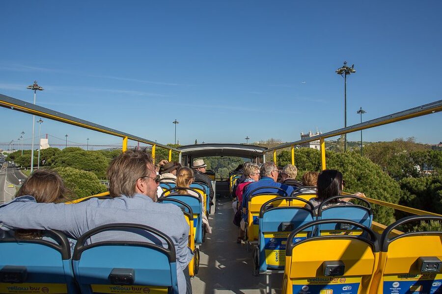 Lisbon: Boat Tour Ticket and Hop-on Hop-off 48-Hour Bus. - Where the experience falls short