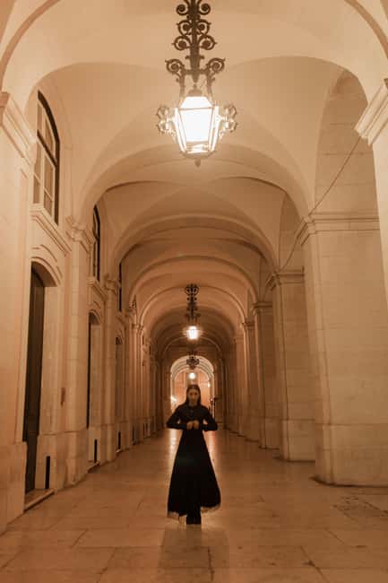 Lisbon by Night: Guided Walking Tour - The Unholy Secrets - Alfama: narrow lanes and darker echoes