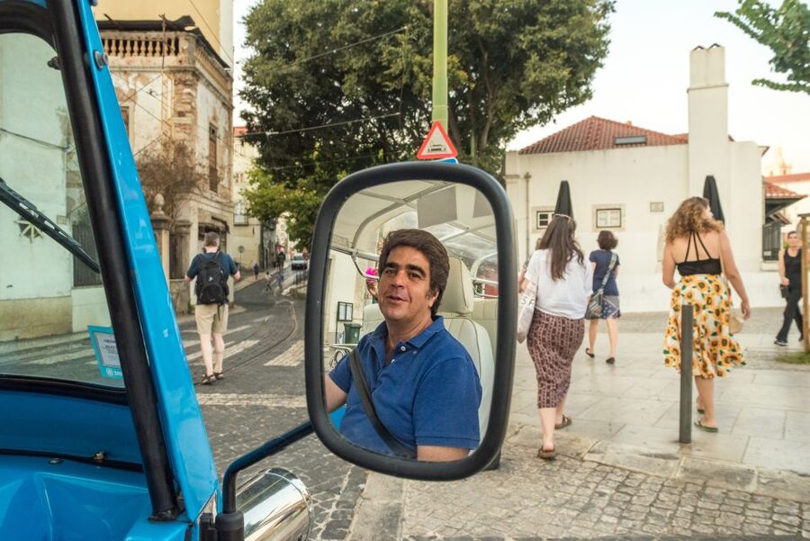 Lisbon by Tuk Tuk Guided Tour: City of Neighborhoods - Key points to know before booking