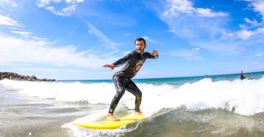 Lisbon: Capafórnia Surf Experience - Why Costa da Caparica works for a first surf lesson