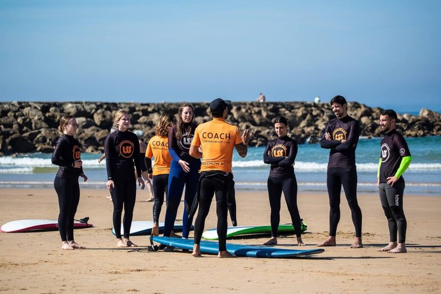 Lisbon: Capafórnia Surf Experience - The first minutes: getting comfortable with the board