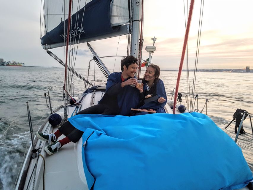 Lisbon: City Skyline Sailboat Cruise with Drink and Snacks - Six things to know before sailing