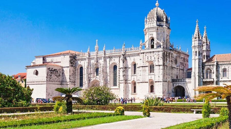 Lisbon City Tour: Full-Day - Jerónimos Monastery and the Manueline style