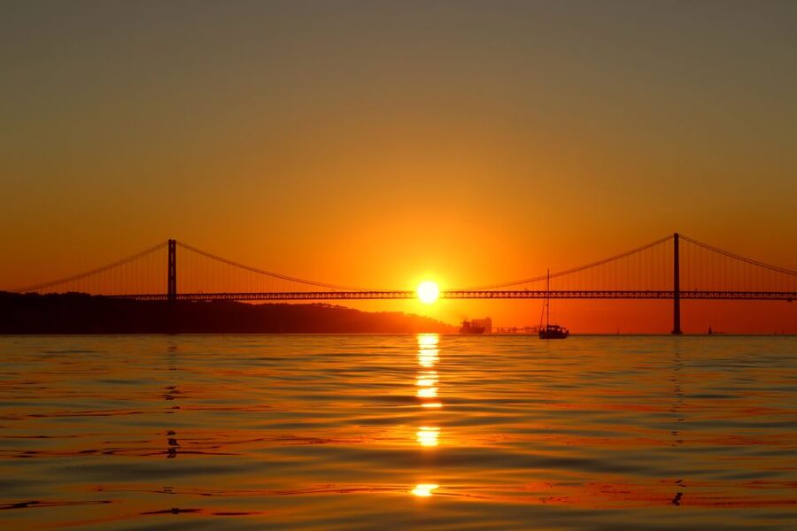 Lisbon: Daylight or Sunset on a Vintage Sailboat - Daylight or sunset: which departure works best?
