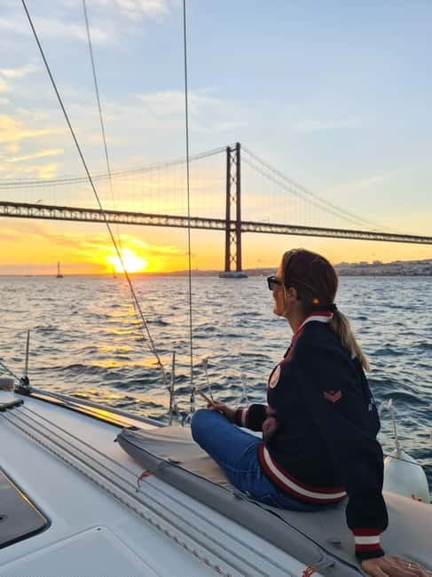 Lisbon: Daytime or Sunset Boat Cruise with History and Wine - Key points before you book