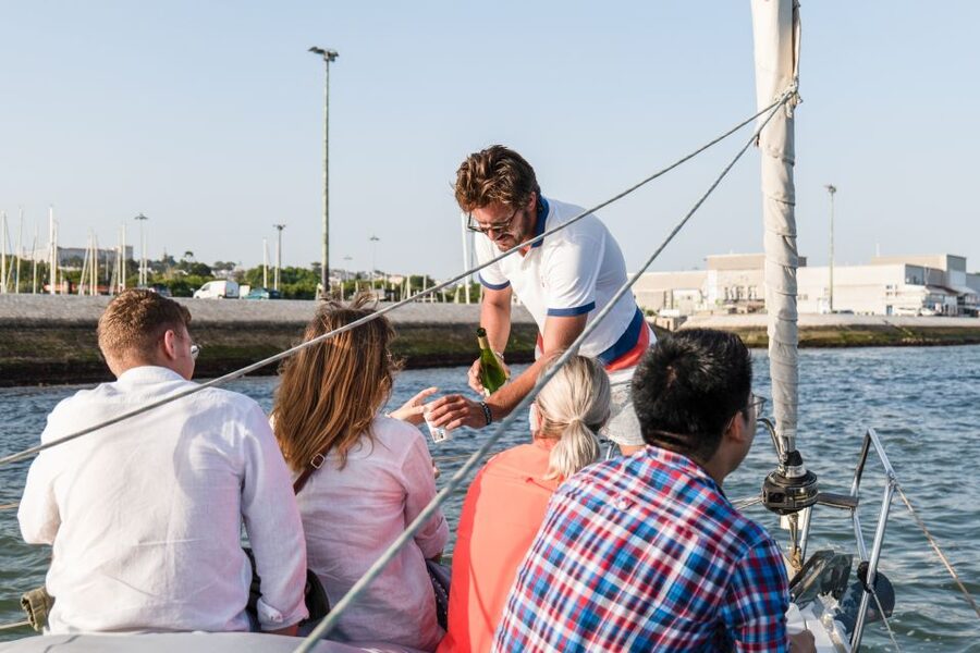 Lisbon: Daytime/Sunset/Night City Sailboat Tour with Drink - Meeting the boat at Belém