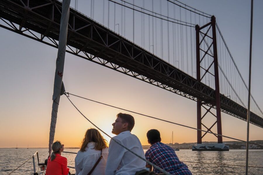 Lisbon: Daytime/Sunset/Night City Sailboat Tour with Drink - Daytime, sunset, or night: which departure works best?