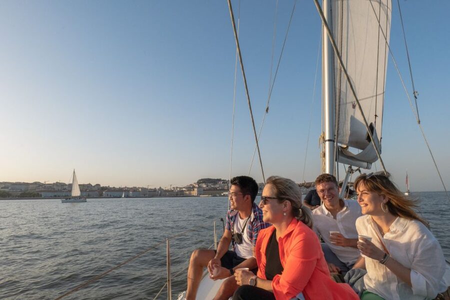 Lisbon: Daytime/Sunset/Night City Sailboat Tour with Drink - The crew makes more difference than the drink