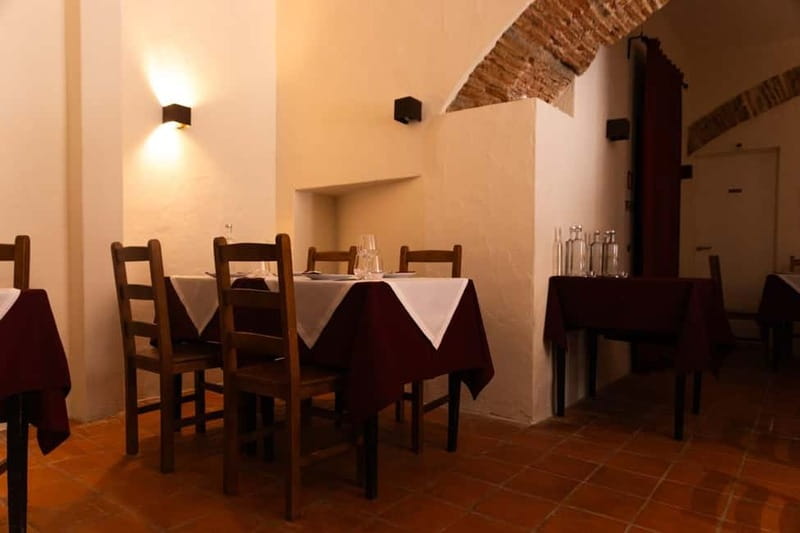 Lisbon: Dinner with Fado Show with the Rising Stars of Fado - Getting the Most From the Experience