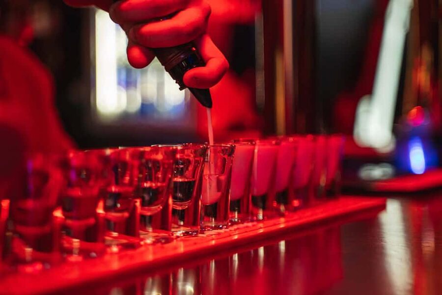 Lisbon: Drunken History Walking Tour with Included Drinks - Key points to know before you book