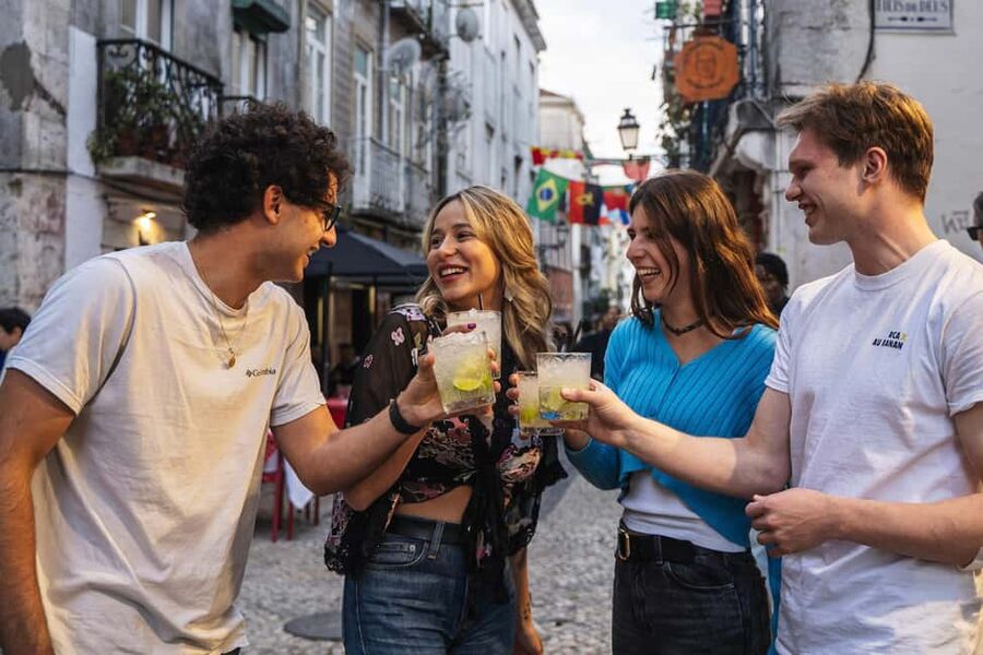 Lisbon: Drunken History Walking Tour with Included Drinks - Starting at Largo do Carmo with a drink in mind