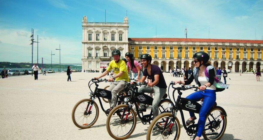 Lisbon: E-Bike Food Tour of Alfama and Old Town - Should you book the Alfama e-bike food tour?