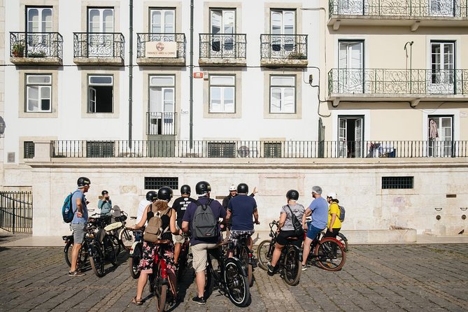 Lisbon E-Bike Tour Commerce Square, Mouraria and Alfama - Guides make the difference