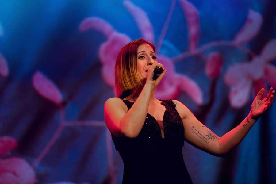 Lisbon: Fado in Chiado Live Show - A friendly touch of audience participation