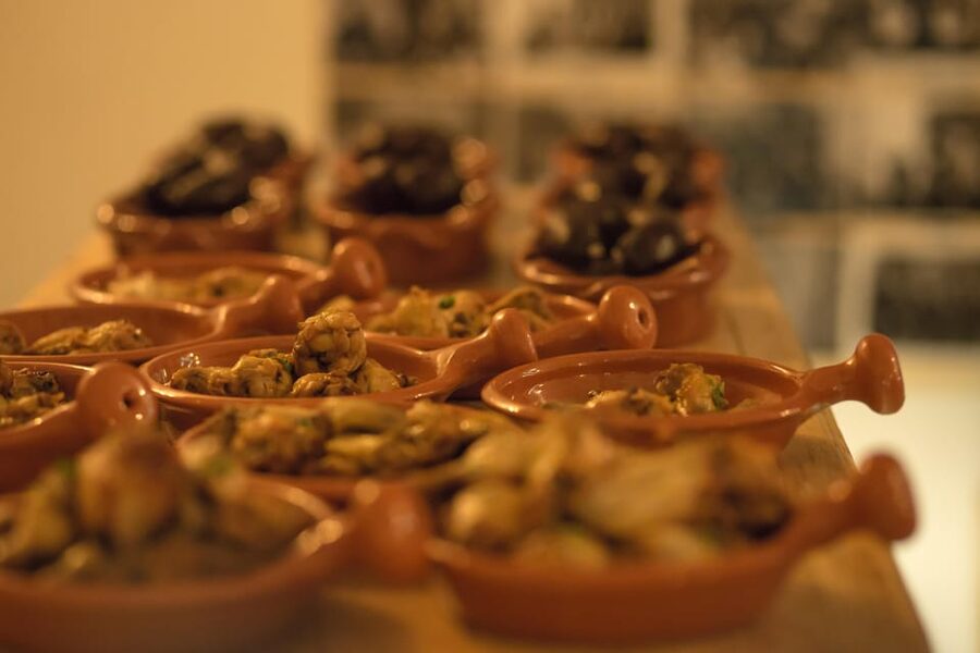 Lisbon: Fado Night with Dinner with Live Performance - Should you book Lisbon Fado Night With Dinner?