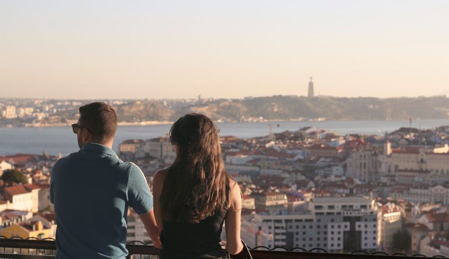 Lisbon: Fado Vadio Tour with Portuguese Tapas - Who will enjoy this Fado evening?