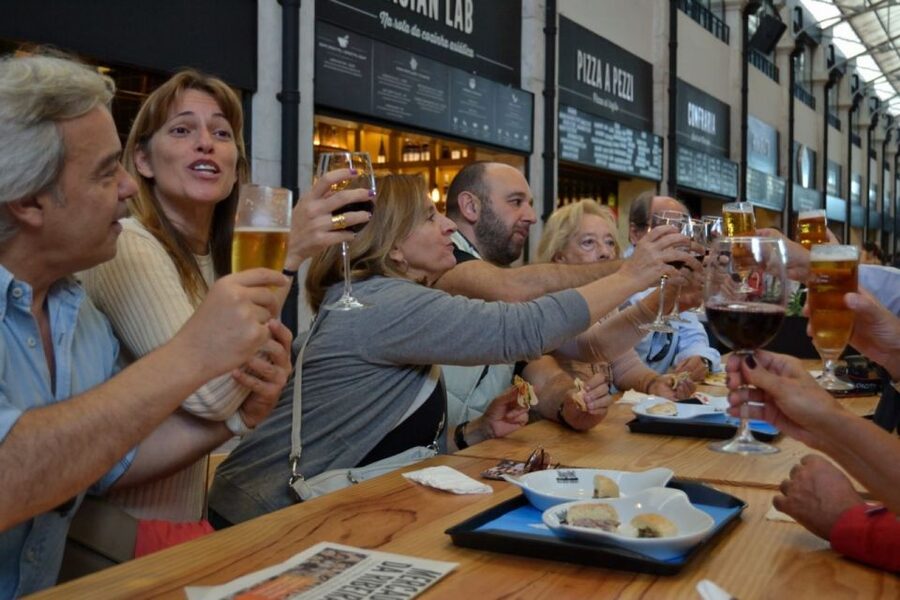 Lisbon: Food and Culture 3-Hour Walking Tour - Confeitaria Nacional or fado at Amigos da Severa