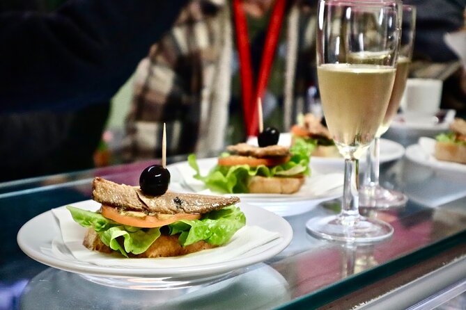 Lisbon Food Tour with 10+ Tastings of Local Delicacies & Wines - São Jorge Castle, Alfama, and the city’s oldest streets