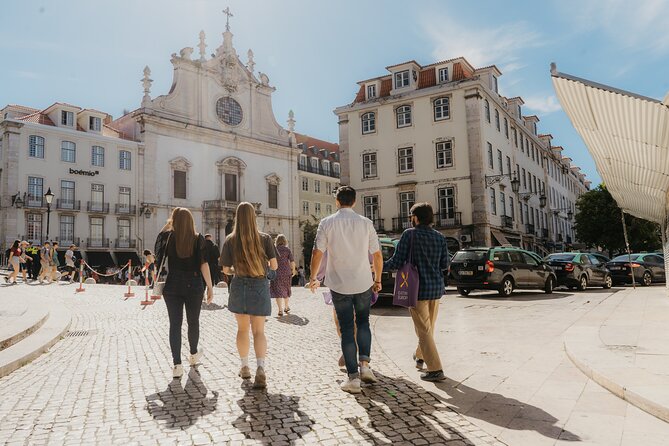 Lisbon Food & Tuk Tuk Tour with Eating Europe - Ending with a warm pastel de nata