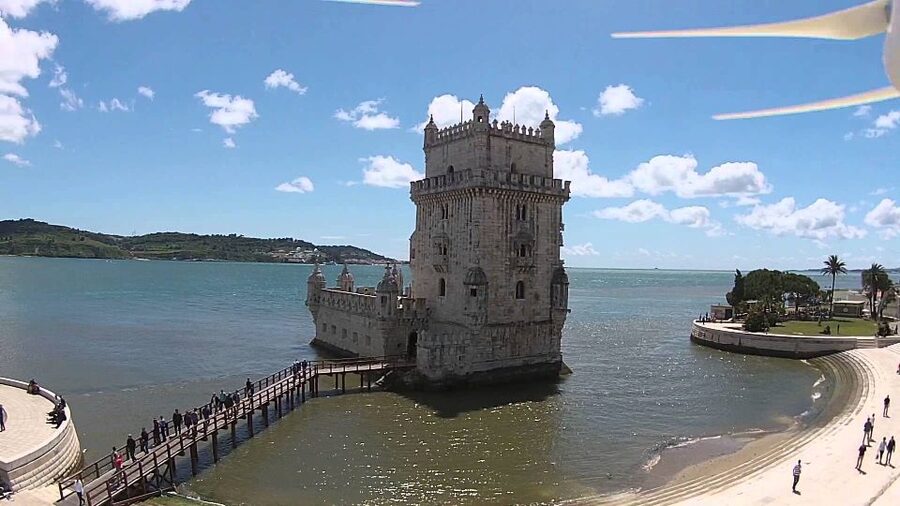 Lisbon: Full-Day Small-Group City Tour with Hotel Pickup - Rossio and Restauradores: Lisbon’s central opening scene