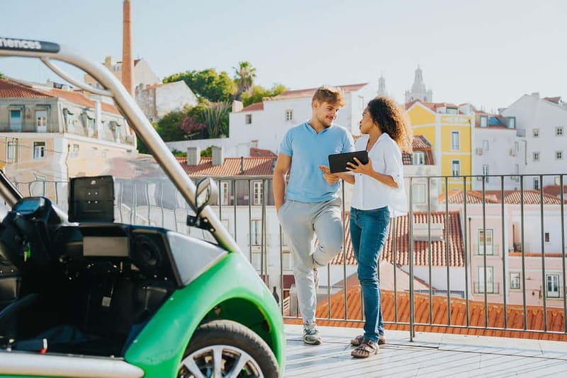 Lisbon: GPS-Guided Spinach Tour by Electric Car - Choose between a guided excursion and self-guided freedom