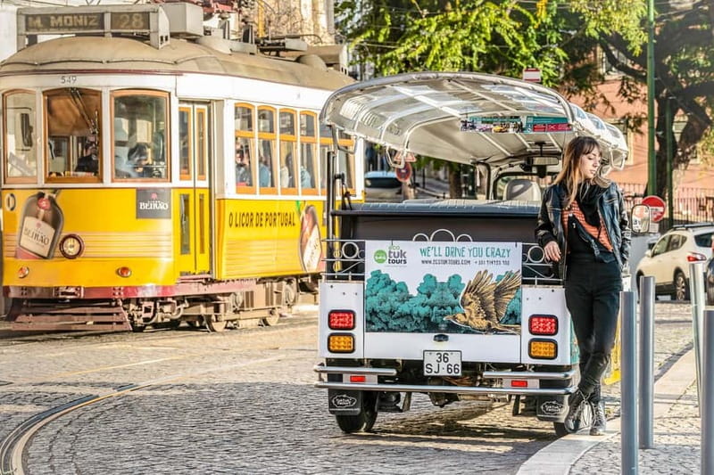 Lisbon: Half-Day Private Tuk Tuk Tour - Senhora do Monte, São Jorge Castle, and Portas do Sol