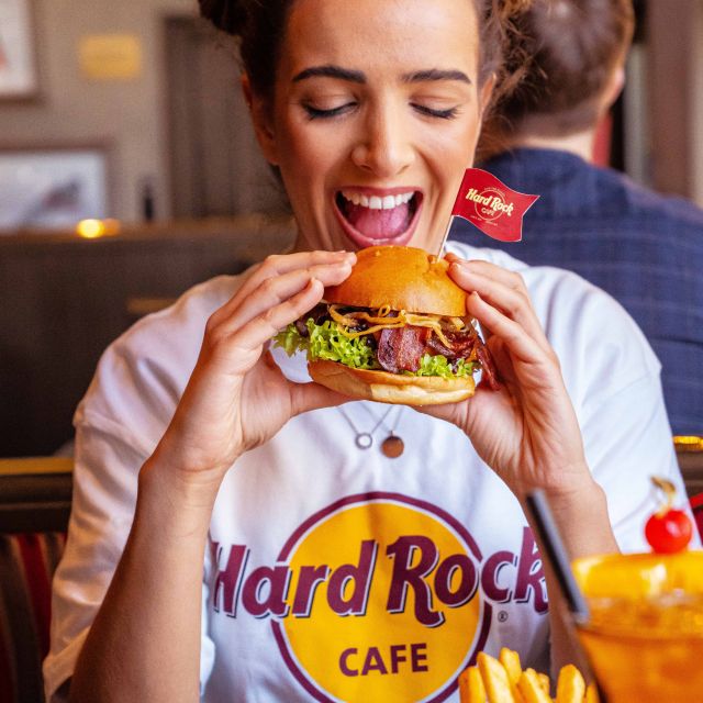 Lisbon: Hard Rock Cafe Experience - Who will enjoy this Lisbon dinner most?
