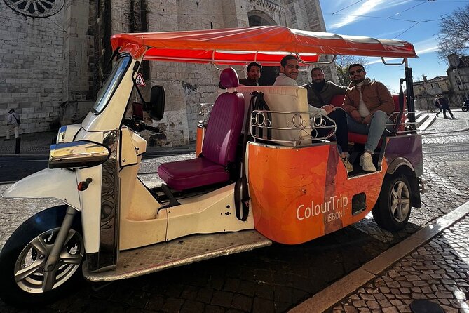 Lisbon Highlights: Private Tuk Tuk Tour Adventure Sightseeing - São Vicente, Feira da Ladra, and the National Pantheon