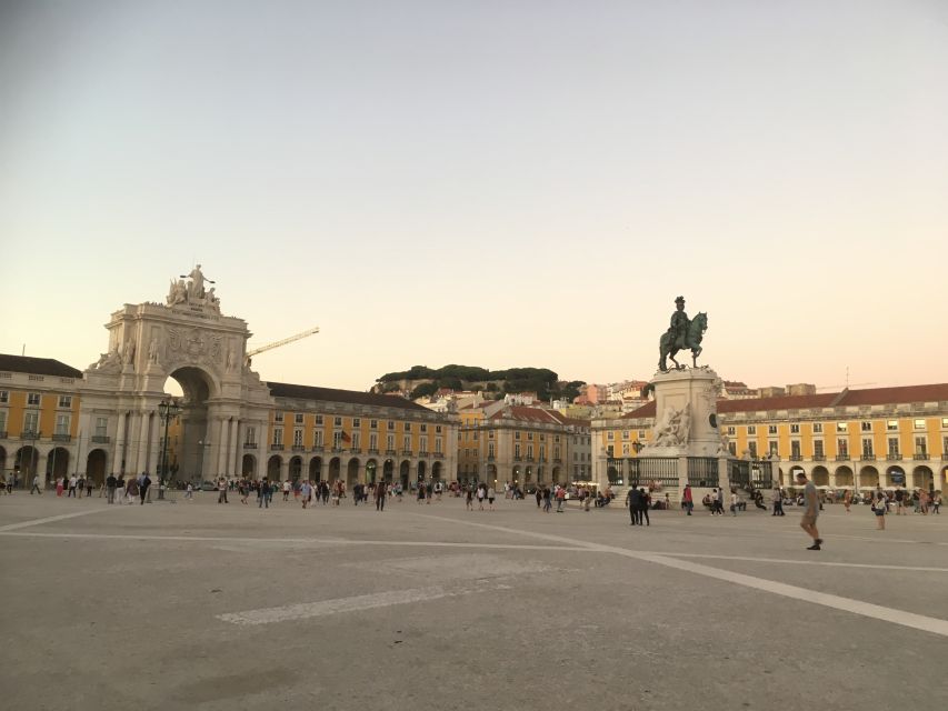 Lisbon: Hills, Alfama, and Mouraria Tour by Electric Bike - Riding Through Alfama’s Narrow Streets