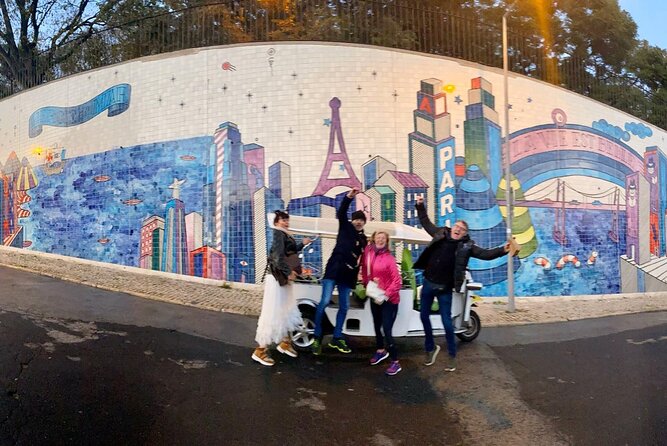 Lisbon Hills secrets, soul and insights all in 1 TukTuk ride - Key details before you book