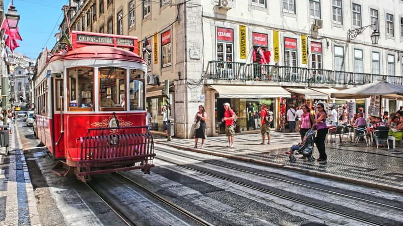 Lisbon: Historical Tour on a Tukxi - Graça and the best high views
